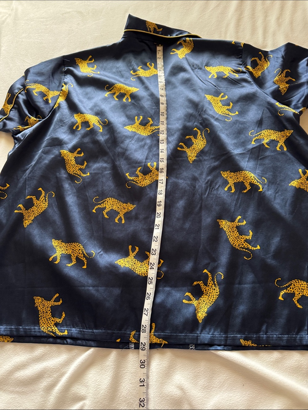 Satin pajamas - Picture 6 of 9